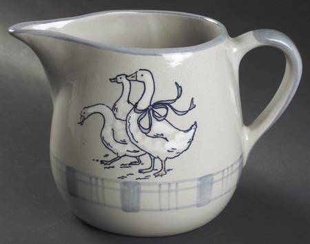 Gaggle of Geese 68 Oz Pitcher