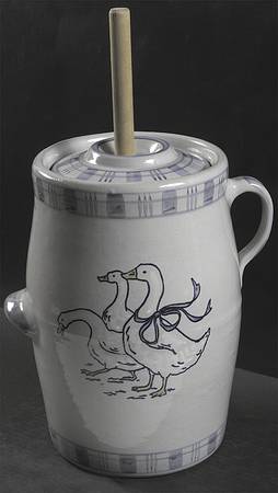 Gaggle of Geese Butter Churn & Lid with Wood Dasher