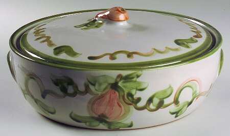 Pear 6 Quart Round Covered Casserole