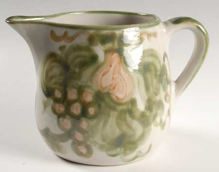 Pear 74 Oz Pitcher