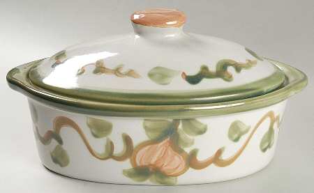 Pear 2 Quart Oval Covered Casserole