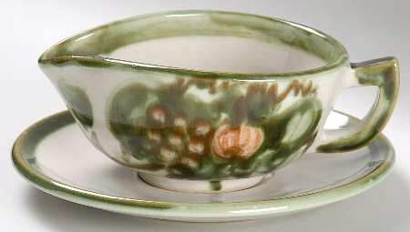 Pear Gravy Boat & Underplate