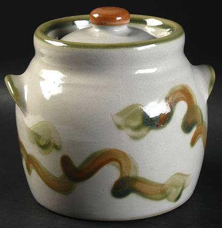 Pear Bean Pot & Lid