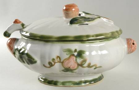 Pear Oval Tureen & Lid and Ladle
