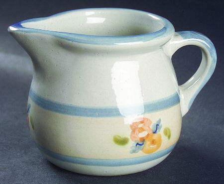 Primrose Creamer