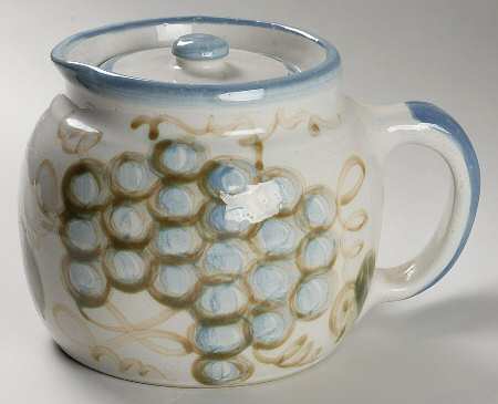 Vintage (Blue Band) Bean Pot & Lid