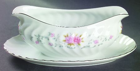 Anne Gravy Boat with Attached Underplate