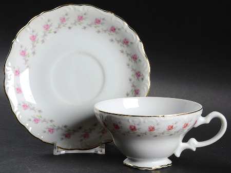 Mary Anne Footed Cup & Saucer Set