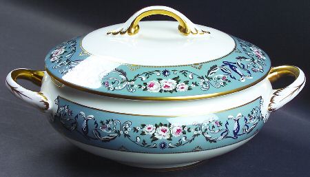 Annalia Round Covered Vegetable
