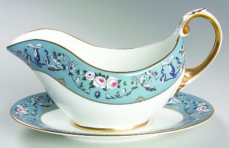 Annalia Gravy Boat & Underplate