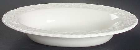 Claire 9" Oval Vegetable Bowl