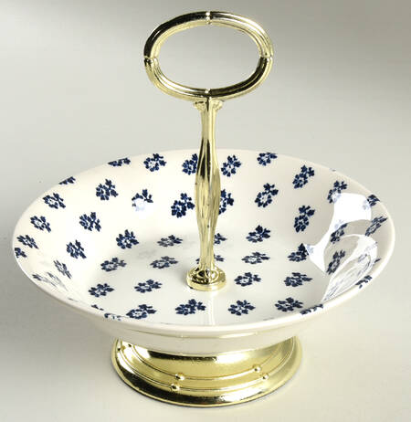Nellie 6"-7" Handled Footed Nut Dish HC