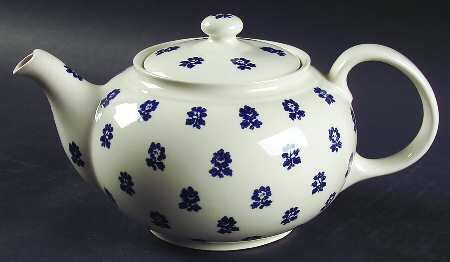 Nellie Teapot & Lid