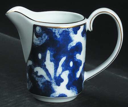 Round Hill Creamer