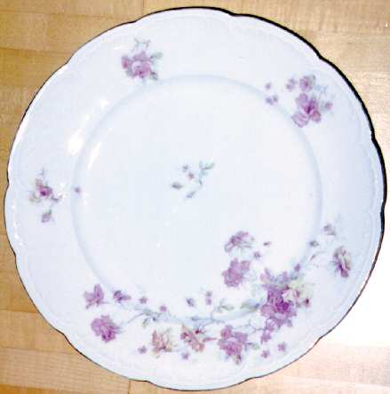 3214 (Scalloped) Dinner Plate