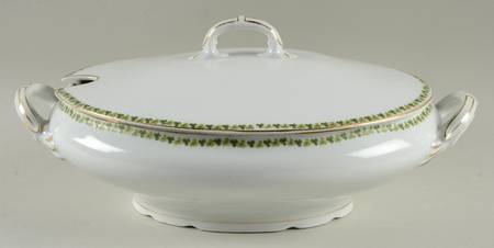 1616 Oval Covered Vegetable