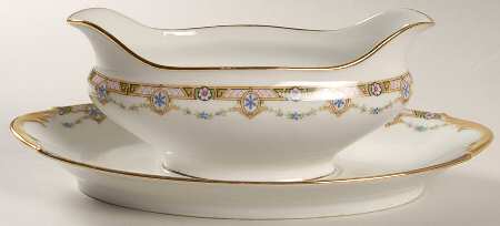 LSS2 Gravy Boat with Attached Underplate