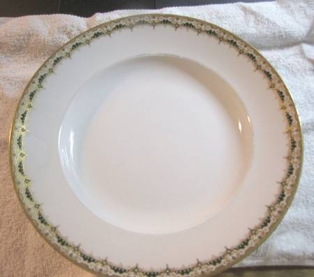 LSS8  Large Rim Soup Bowl
