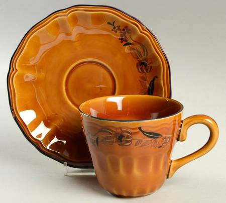Veronique Flat Cup & Saucer Set