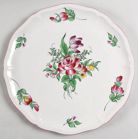 Old Strasbourg (Off White Background) Cake Plate
