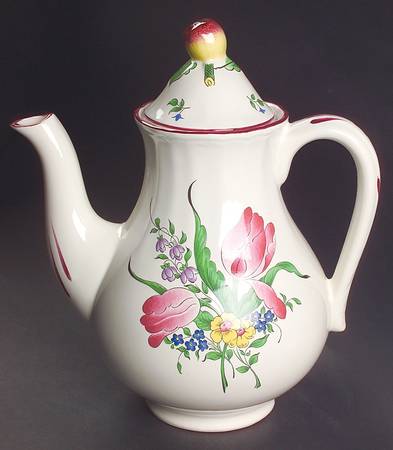 Old Strasbourg (Off White Background) Coffee Pot & Lid