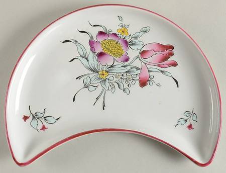 Old Strasbourg (Off White Background) Crescent Salad Plate