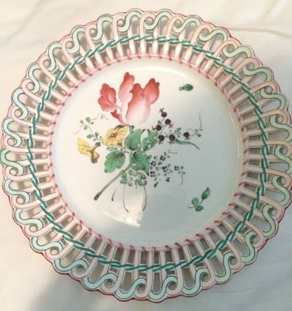 Old Strasbourg (Off White Background) Pierced Edge Dinner Plate