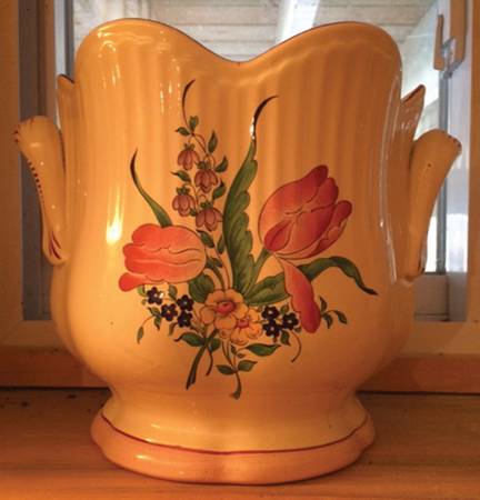 Old Strasbourg (Off White Background) 7" Cachepot