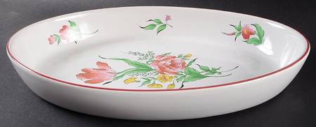 Old Strasbourg (Off White Background) 15" Oval Baker