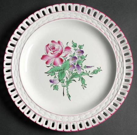 Old Strasbourg (Off White Background) Pierced Edge Luncheon Plate