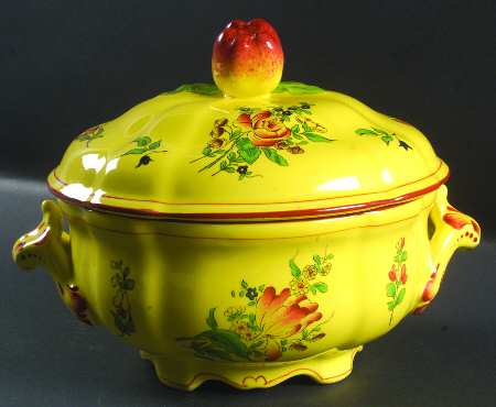 Old Strasbourg (Yellow Background, Roses) Round Covered Vegetable