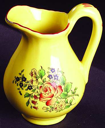 Old Strasbourg (Yellow Background, Roses) Creamer