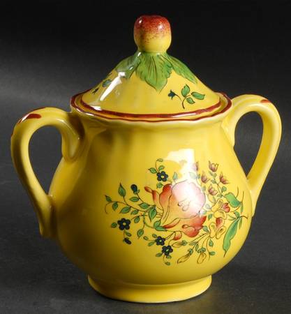 Old Strasbourg (Yellow Background, Roses) Sugar Bowl & Lid