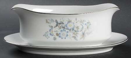 Evening Breeze Gravy Boat with Attached Underplate