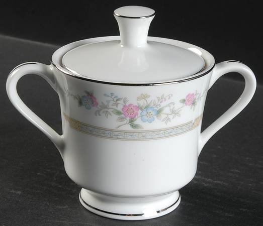 Heritage Sugar Bowl & Lid