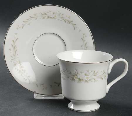 Larksong Footed Cup & Saucer Set