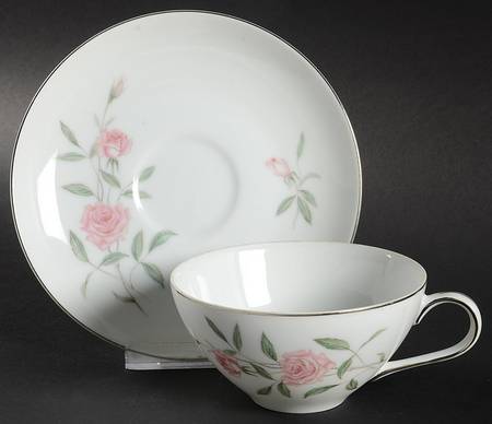 Perfection Flat Cup & Saucer Set