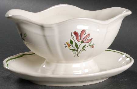 Tulipe Gravy Boat with Attached Underplate