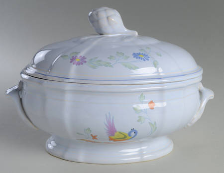 Perouges Oval Tureen & Lid
