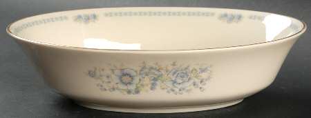 Midsummer 9" Oval Vegetable Bowl