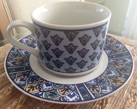 Canbera Flat Cup & Saucer Set