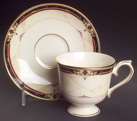 Highland Crossing Footed Cup & Saucer Set
