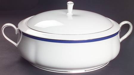 Emma Round Covered Vegetable