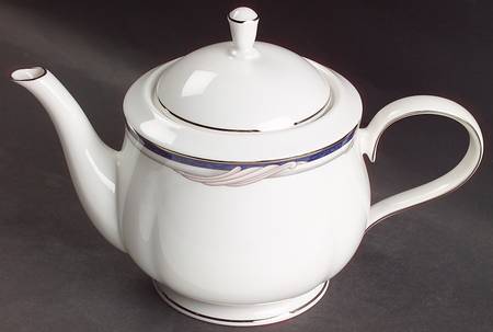 Caitlin Teapot & Lid