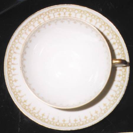 LAT21 Flat Cup & Saucer Set