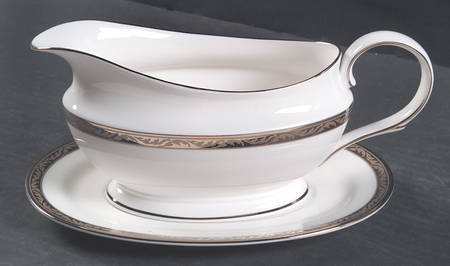 Landmark Platinum Gravy Boat & Underplate by Lenox