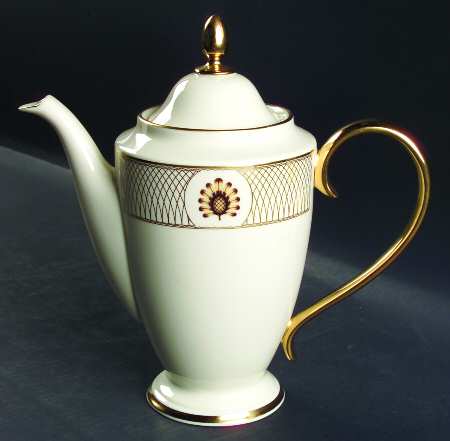 Colin Cowie Au Courant Teapot & Lid