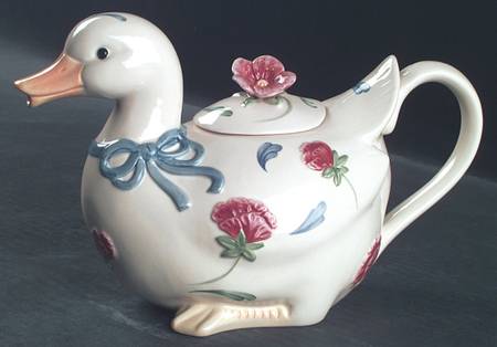 Poppies Barnyard Teapot & Lid