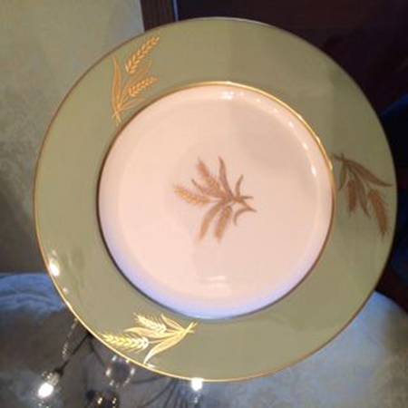 Harvest Green Luncheon Plate