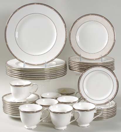 Pearlescence Platinum 40 Piece Set